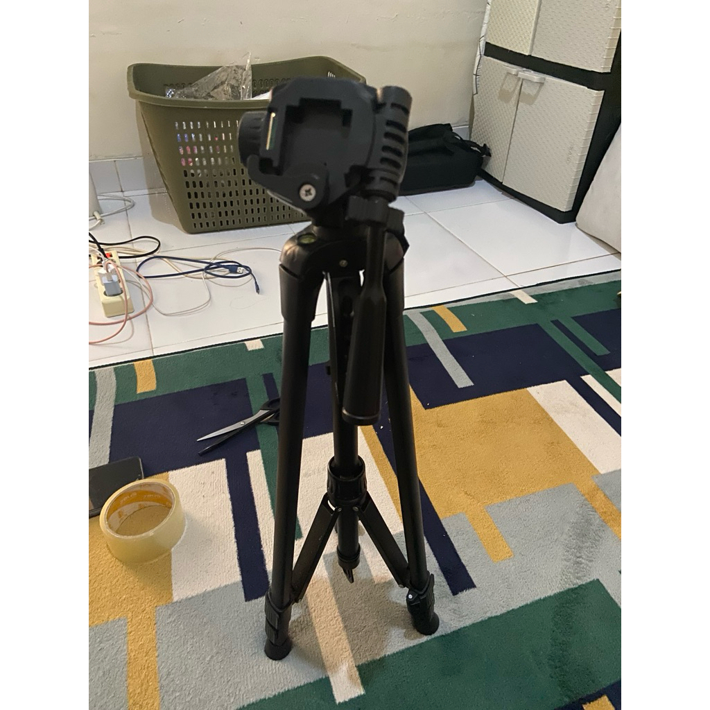 Preloved Tripod Mixio