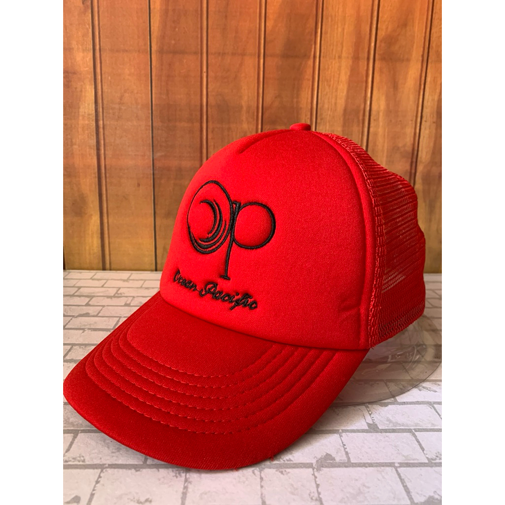 Topi Surfing Ocean Pacific Vintage Red