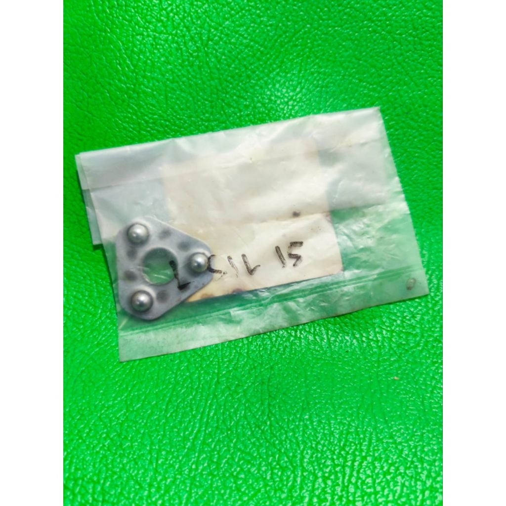 Retainer pelor segitiga Kawasaki Kaze Blitz Athlete ZX130 ORI