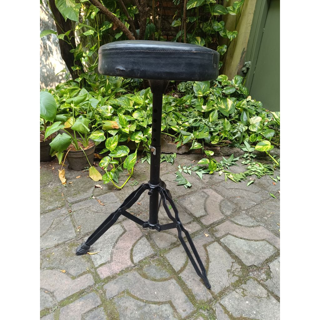 KURSI DRUM ROLING HITAM BEKAS
