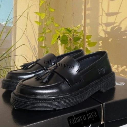 Sepatu loafers pria dan wanita Cassual dockmart ( 36-44)