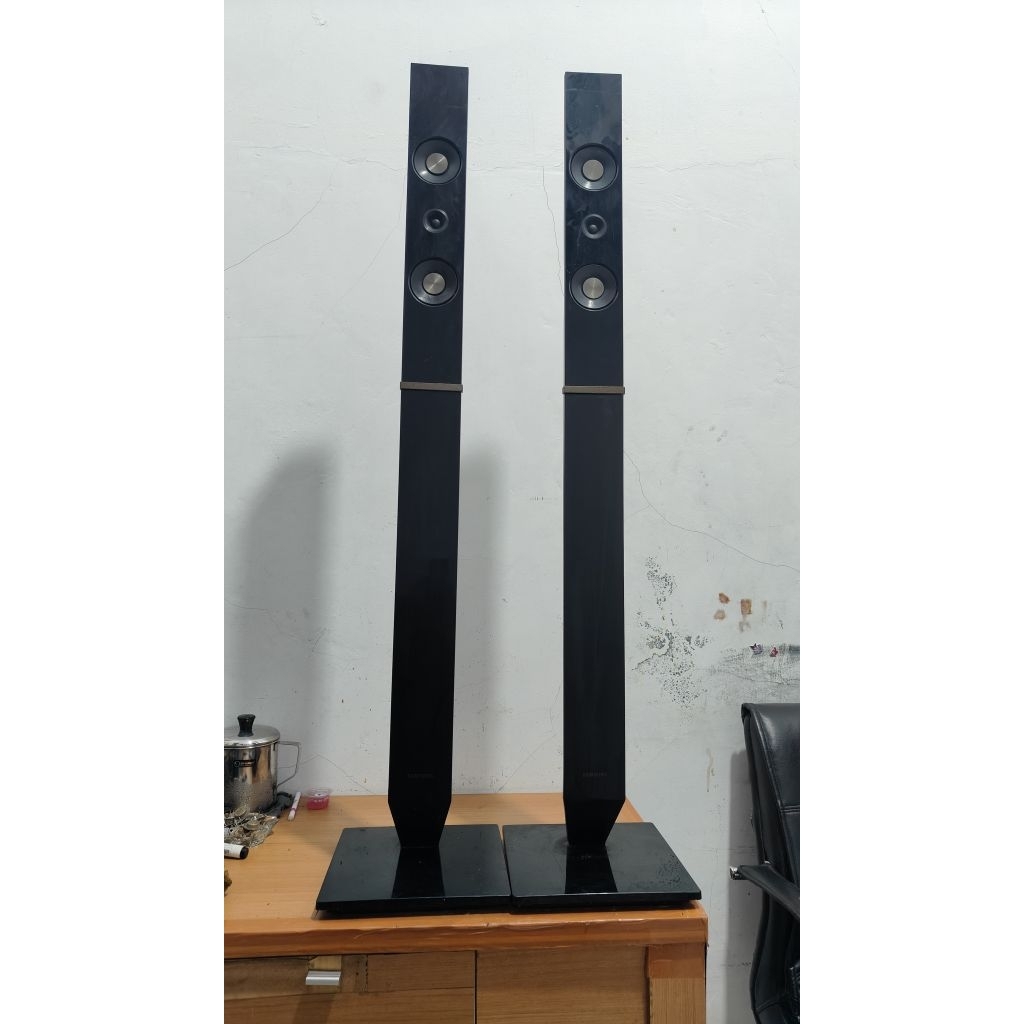 speaker vocal surround lift Samsung HT J5150K