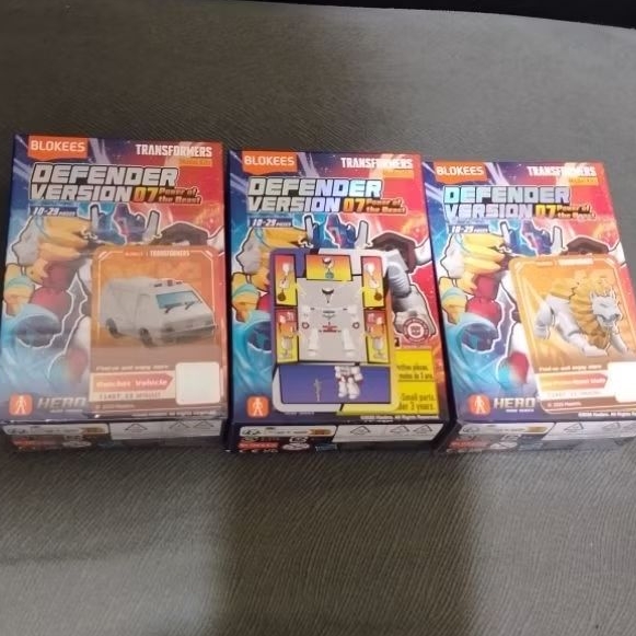 set bulukis defender transformers rachet,rachet vehicle, leo prime beast mode ofc