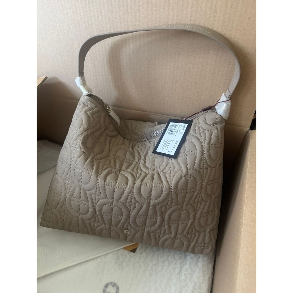 ready aigner cuscino hobo shoulder bag new