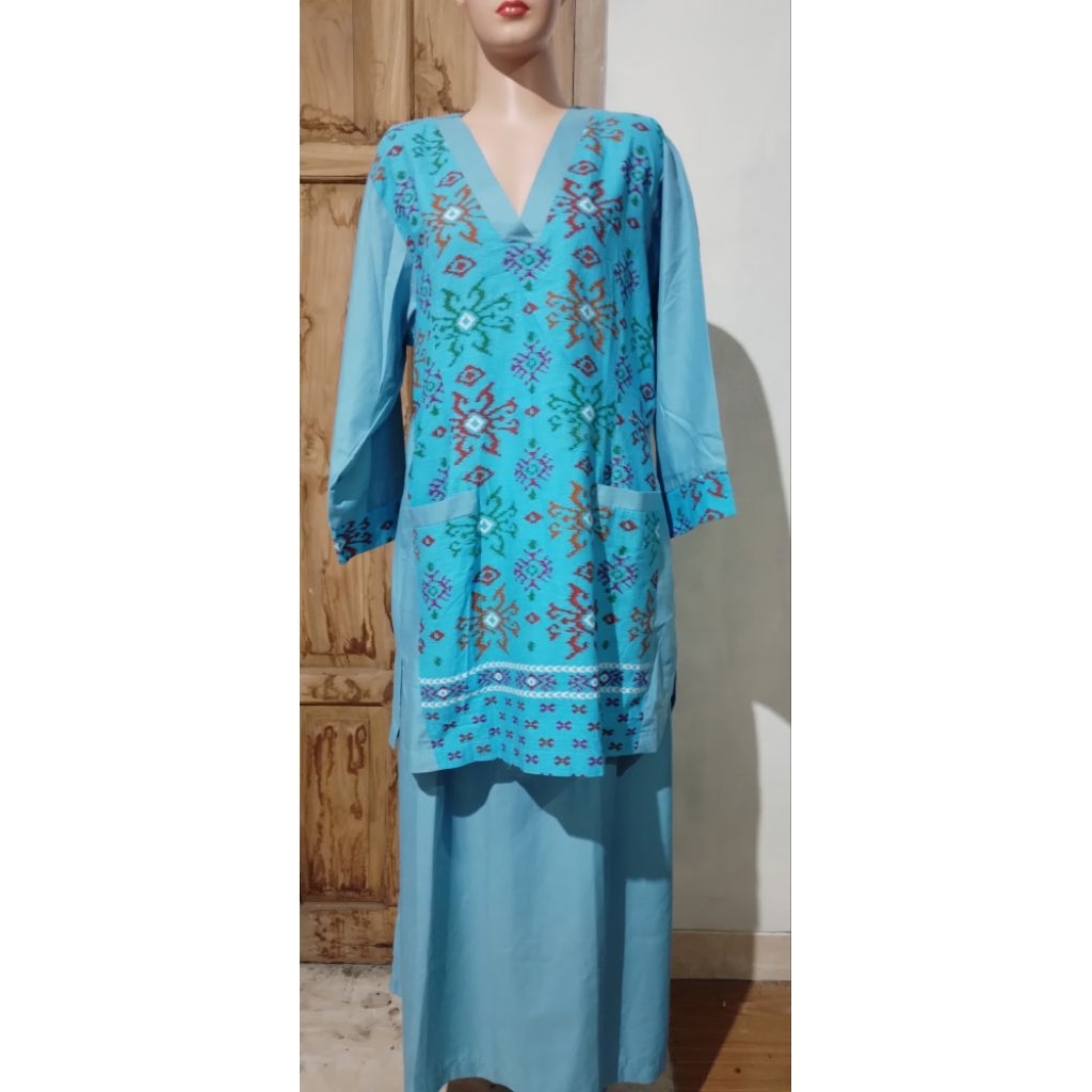 setelan rok batik biru