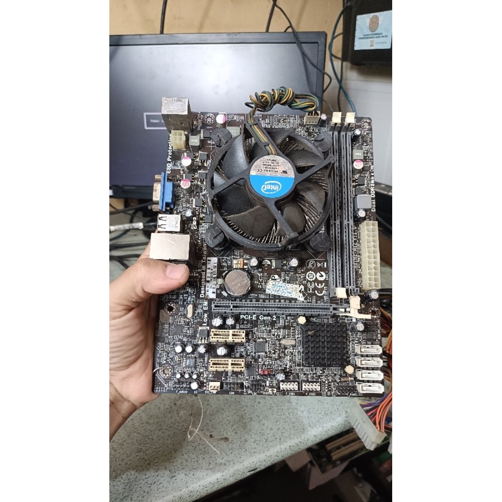 Montherboard H61 ECS proc i3-2120