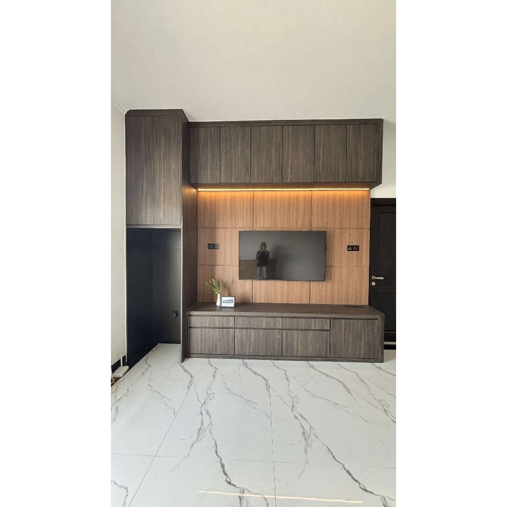 Backdrop TV Custom Minimalis