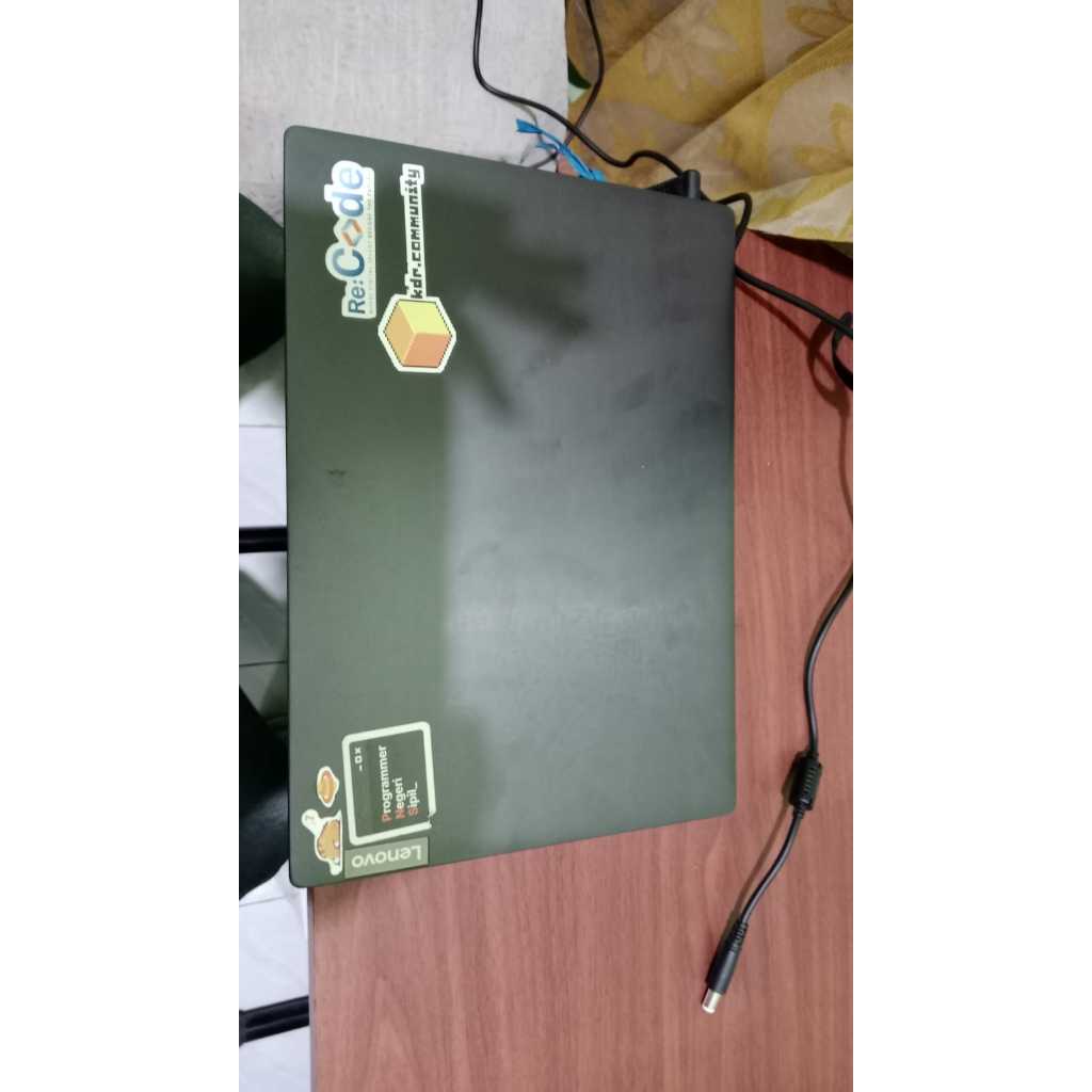 Laptop BEKAS/SECOND Lenovo Ideapad S145-14AST