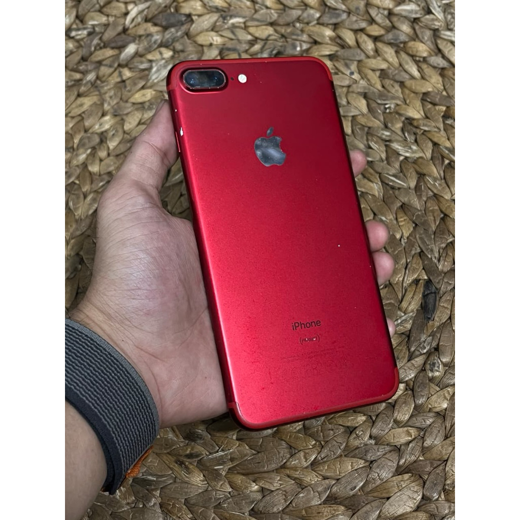 Iphone 7 plus 128gb ibox unit & charger. Full original.