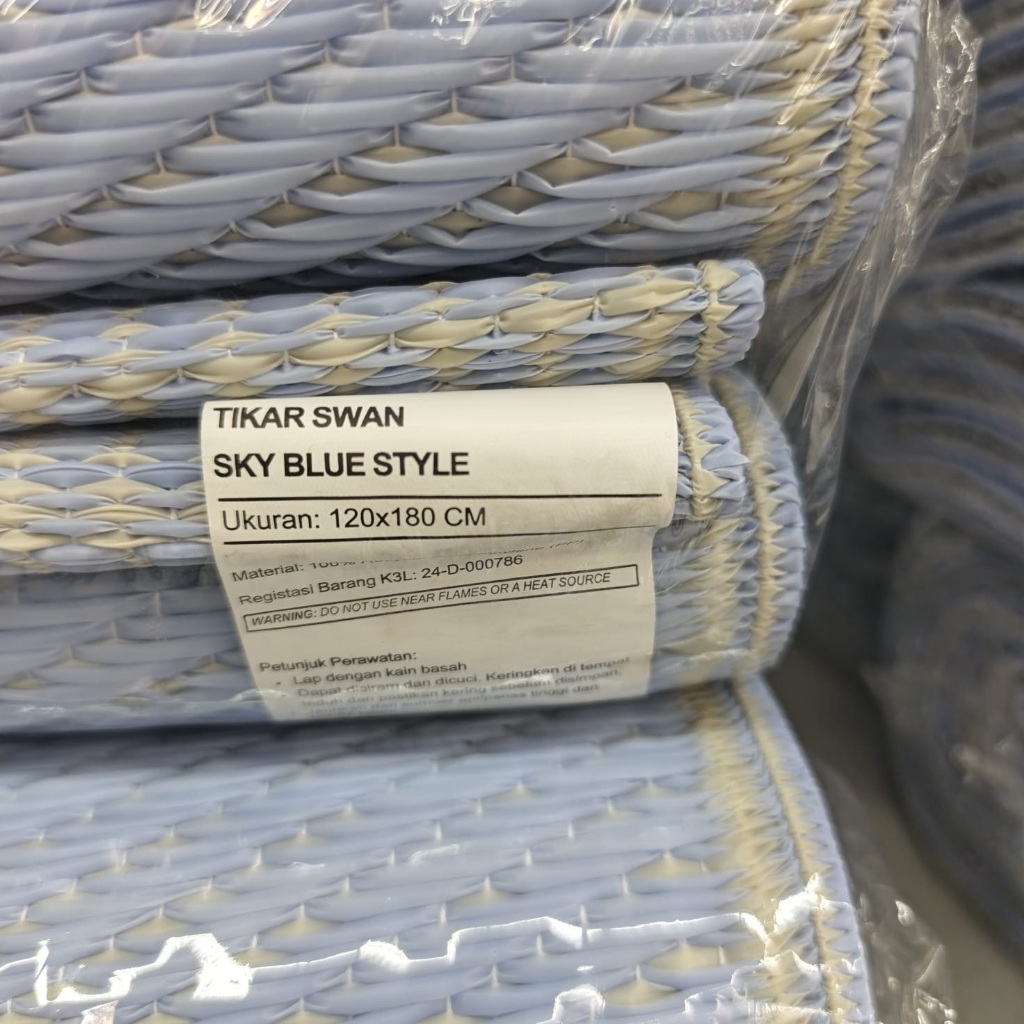 SWAN TIKAR PLASTIK DUA GAYA WARNA BIRU