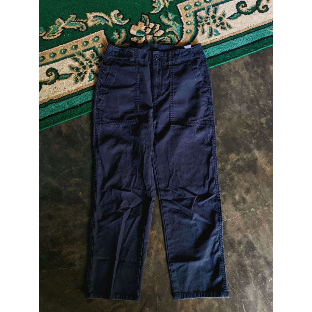 GU fatigue pants navy pants