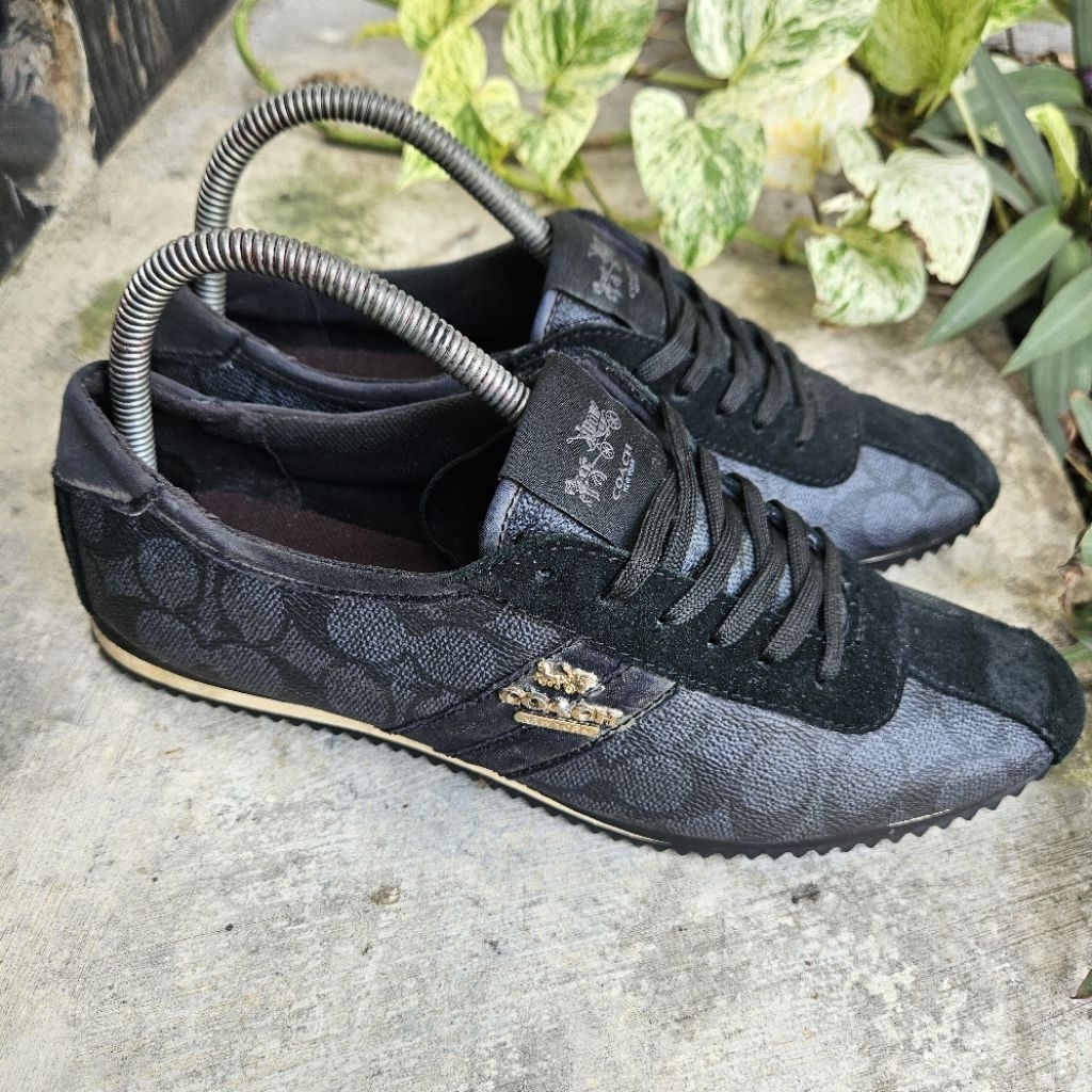 sepatu sneakers second coach size 39(24,5cm)