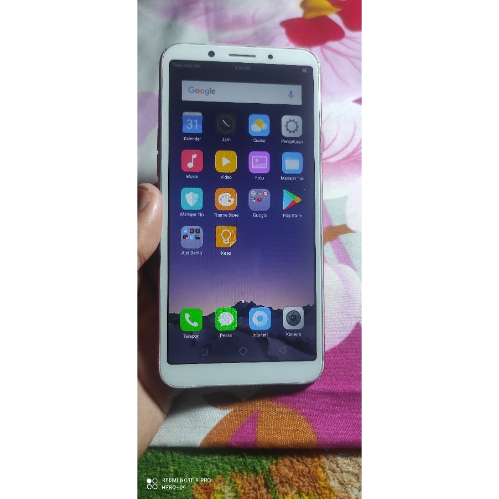 Di Jual  MURAH HP  Oppo A83 RAM 3/32  Barang Bagus Normal siap Pakai Aja
