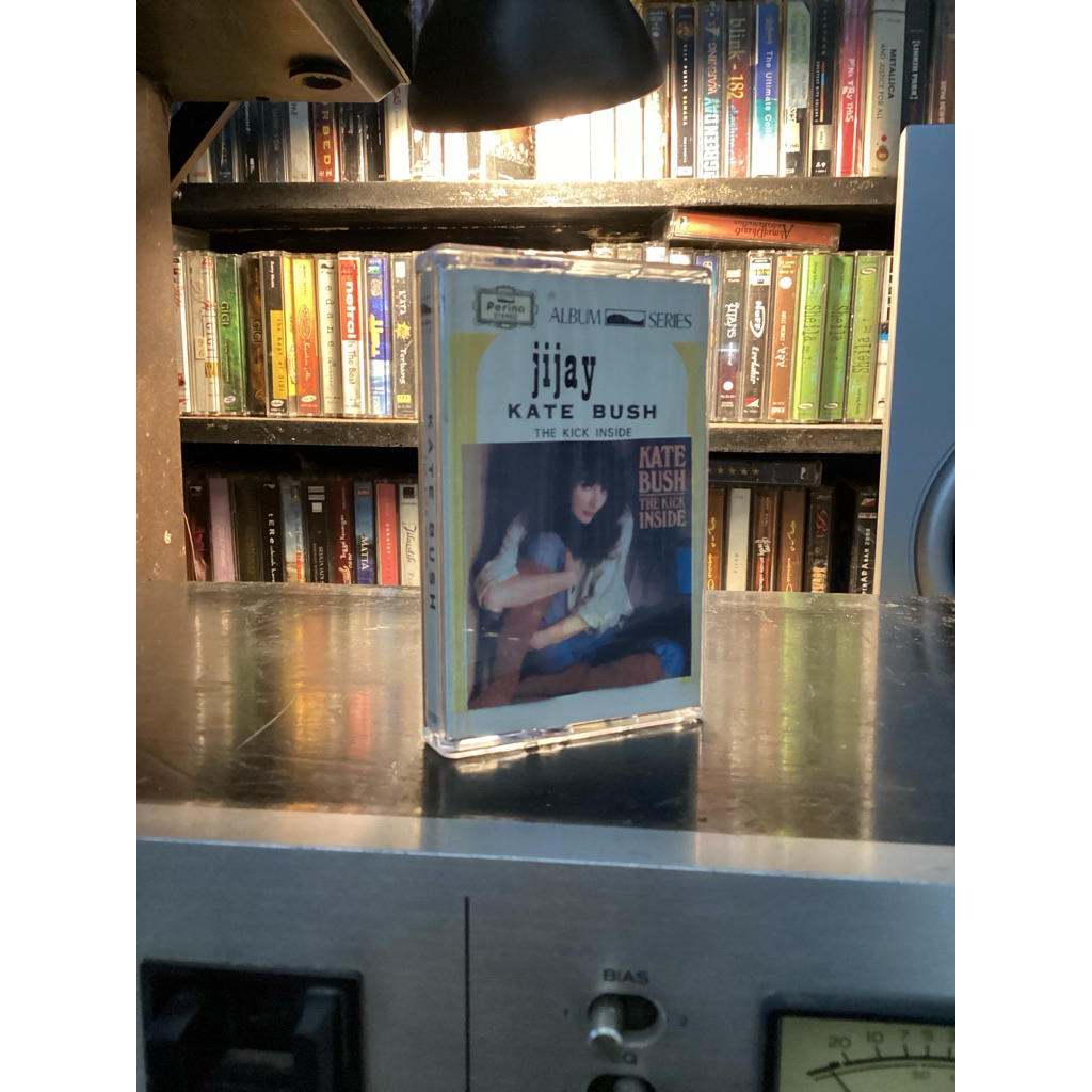 kaset pita kate bush the kick inside