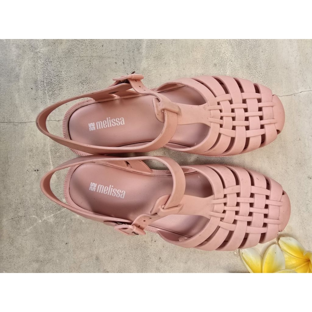 Preloved Melissa Possession Warna Pink