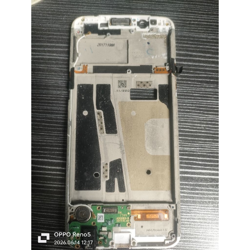 Frame LCD Oppo F5 youth Copotan.