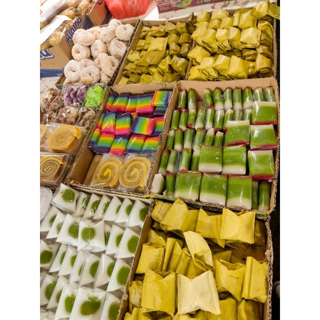 Kue Subuh Pasar Senen / Kue Basah / Kue Pasar / Kue Tradisional / Jajanan Tradisional / Jajanan Pasa