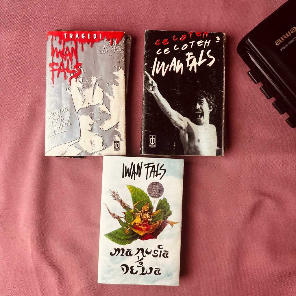 Kaset Pita Iwan Fals Collection – Manusia 1/2 Dewa / Celoteh / Tragedi Original Folk Rock Indonesia