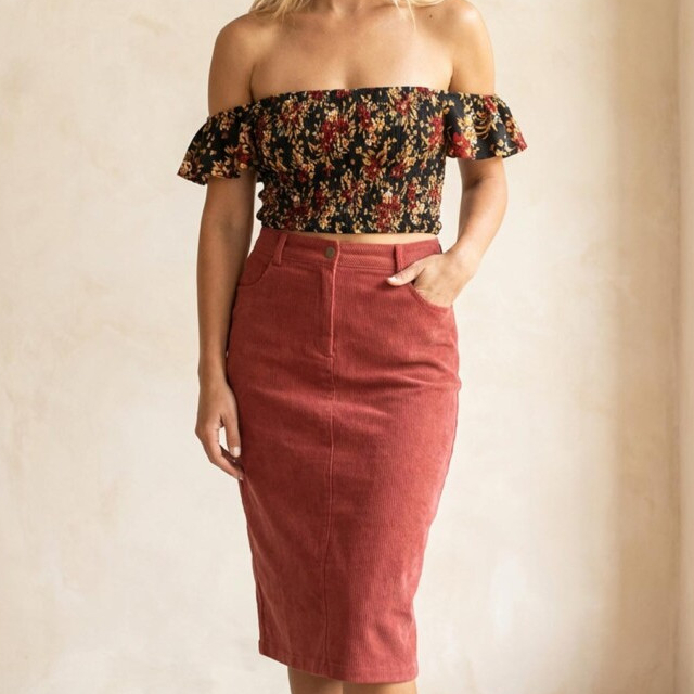 High-Waist Corduroy Midi Skirt / Rok Corduroy Premium - Exclusive / Nelly Corduroy