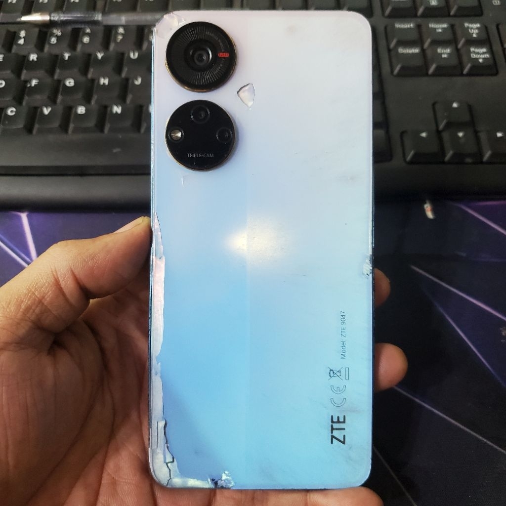 ZTE BLADE V40s 6/128 minus LCD