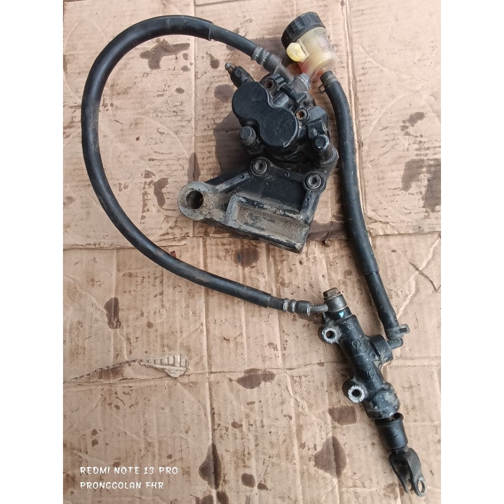 Pengereman Belakang NINJA 250 FI OLD PNP NINJA 250 KARBU