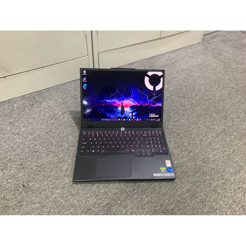 Laptop Gaming Lenovo Legion 5 15IRX10 i7-14700HX - RAM 24GB - SSD 512GB - RTX 5050 8GB