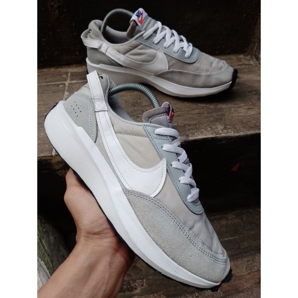 PRELOVED NIKE WAFFLE DEBUT