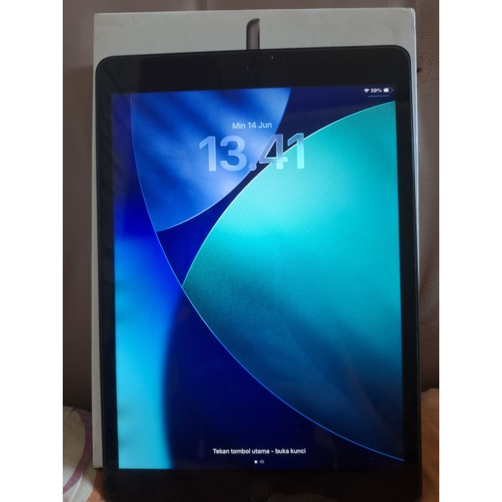 iPad Gen 9 WiFi + Cellular 64GB