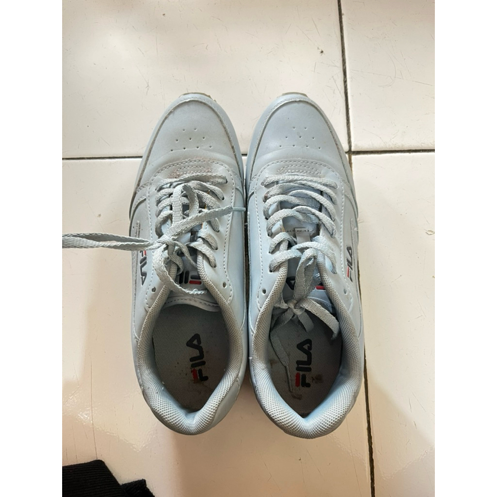Preloved Sepatu Fila Original Size 40