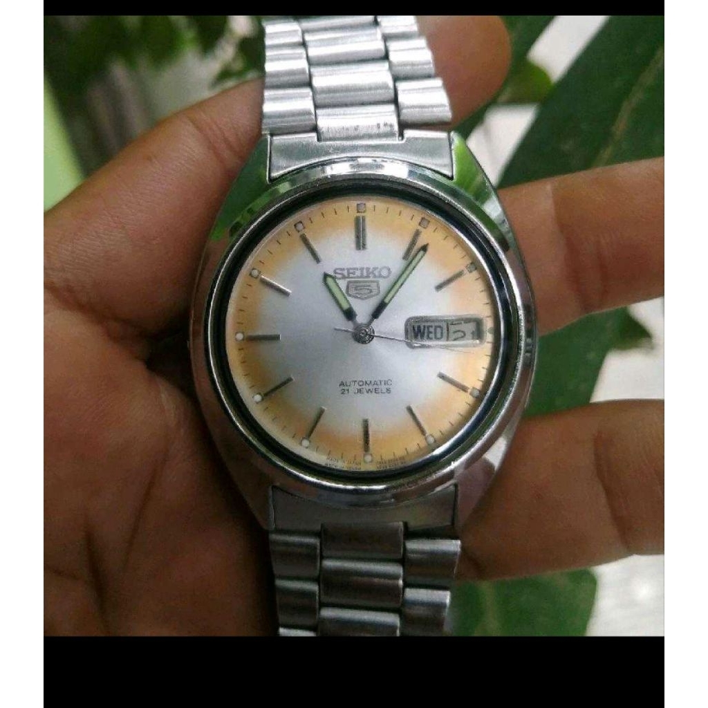 Jam tangan Seiko 5 7009-3040F Automatis
