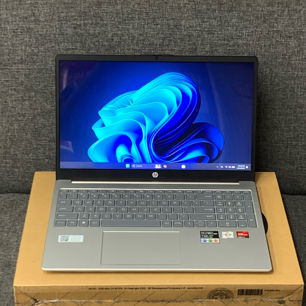HP 15 FC0101AU AMD ATHLON SILVER 7120U LIKENEW