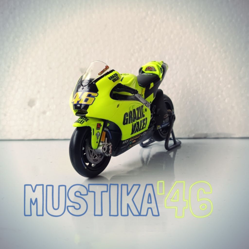 Diecast motogp Ducati Valentino Rossi maisto custom