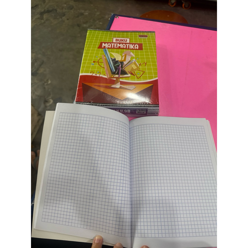 BUKU TULIS MATEMATIKA 100 LEMBAR