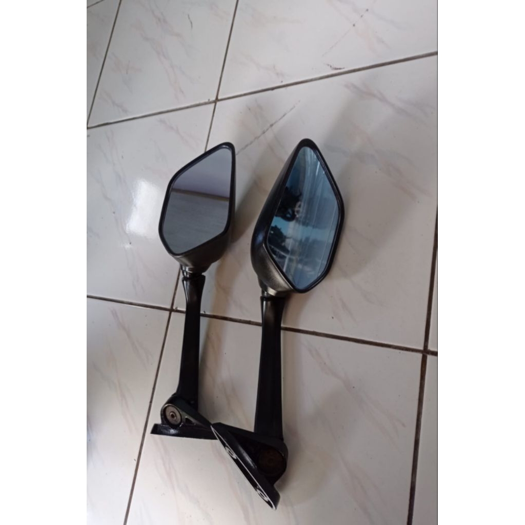 Spion R25 R15 CBR Facelift ORIGINAL Toyo Second Spion R25 R15 CBR Facelift ORIGINAL Toyo Seken