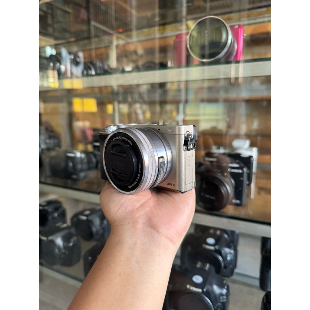 [KAMERA MIRRORLESS] SONY A6000 BLACK MULUS SECOND BERGARANSI ORIGINAL