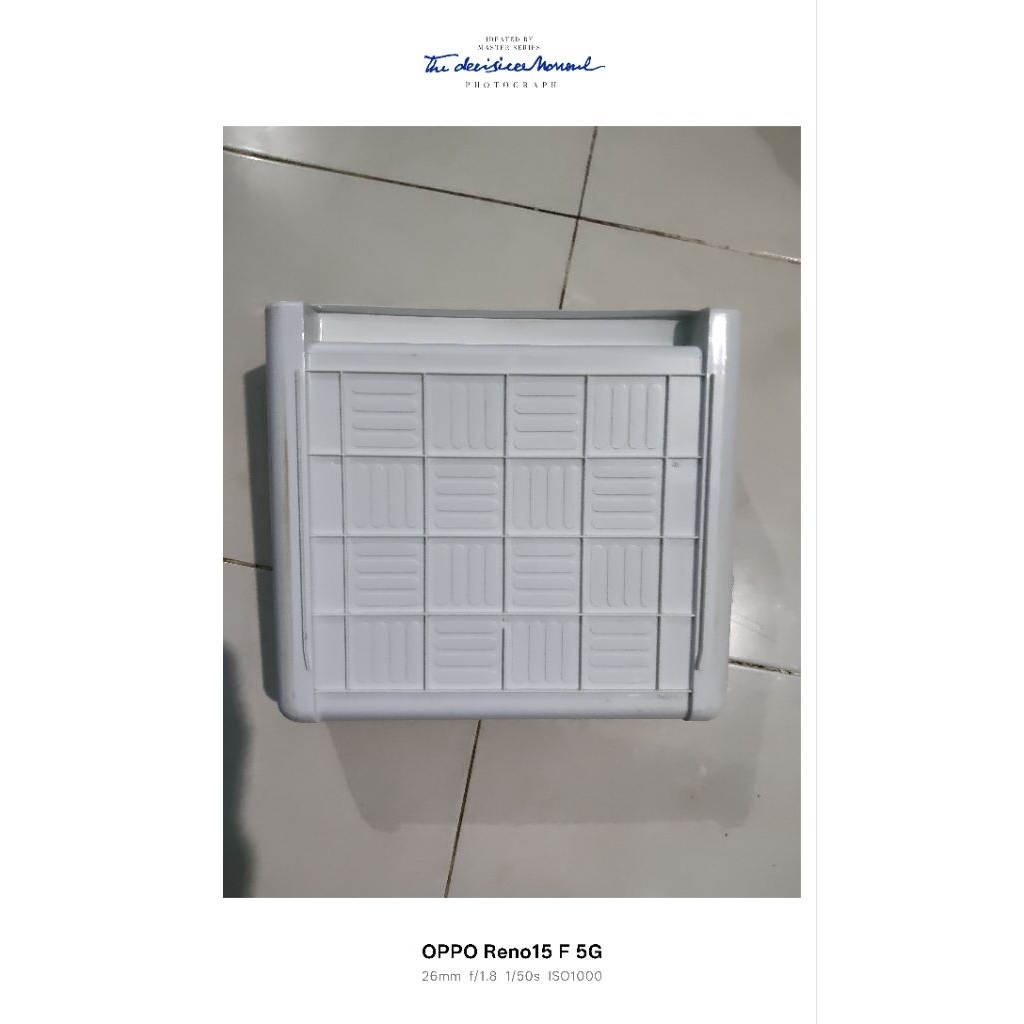 freezer box kulkas Aqua model aqr_D190 rak nomor 5 bekas pakai