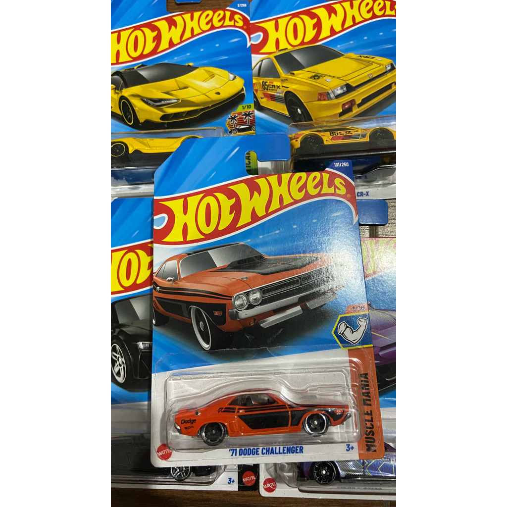 Hotwheels dodge challenger