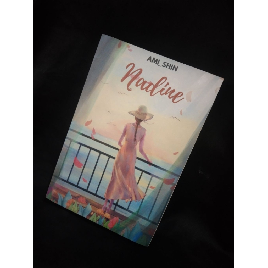 Nadine - Ami Shin [PRELOVED]