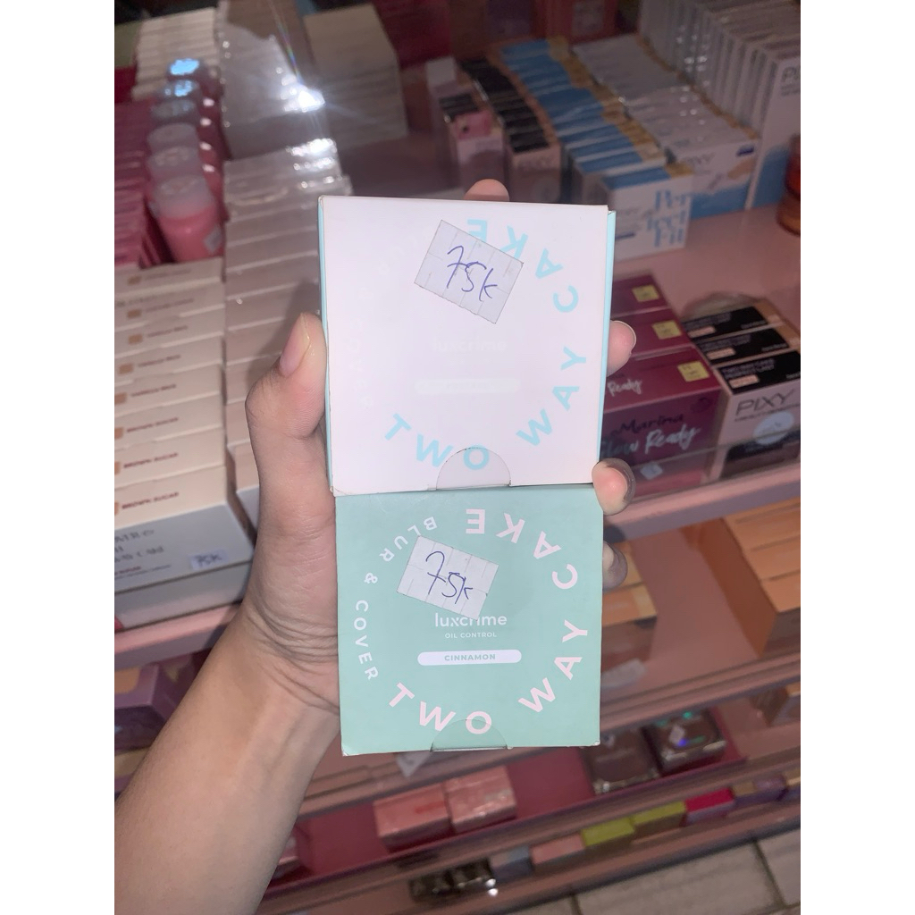 Luxcrime Two Way Cake / Luxcrime Bedak Padat
