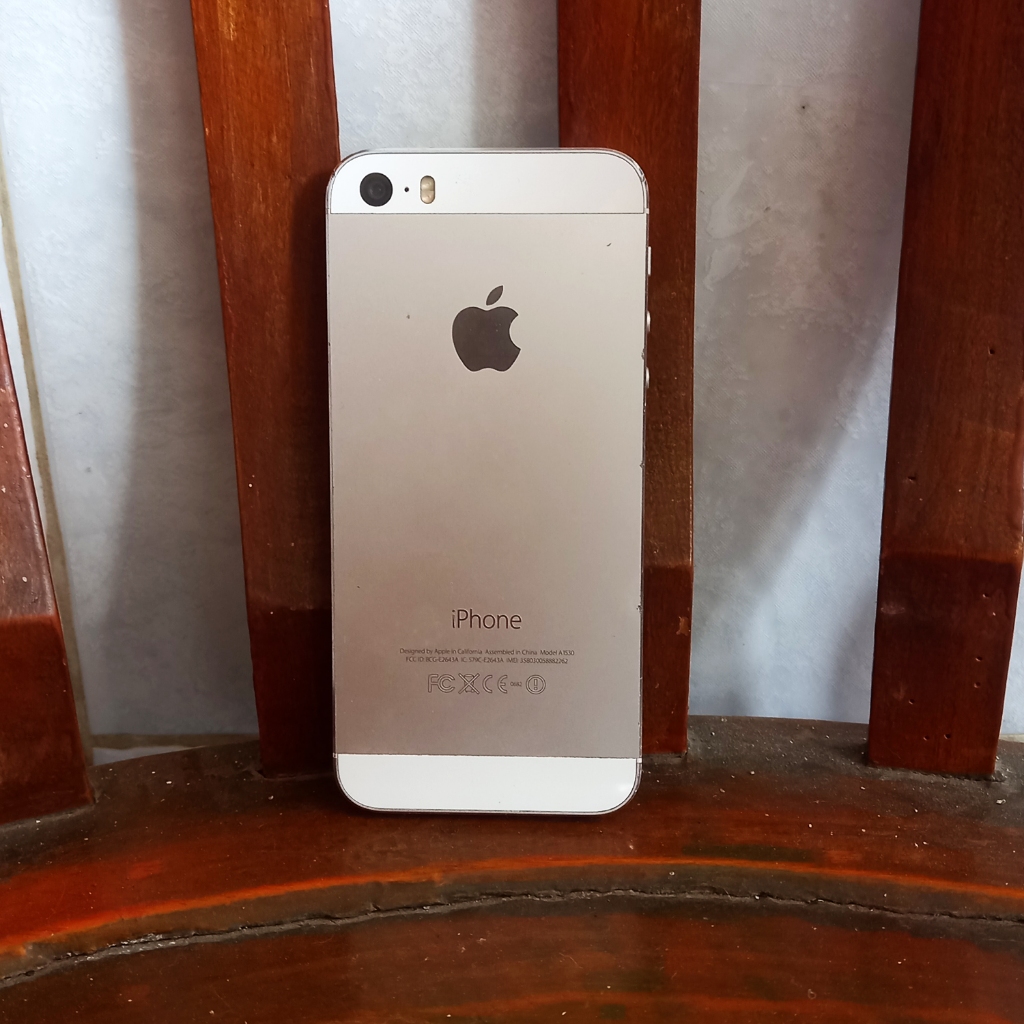 iPhone 5s Minus
