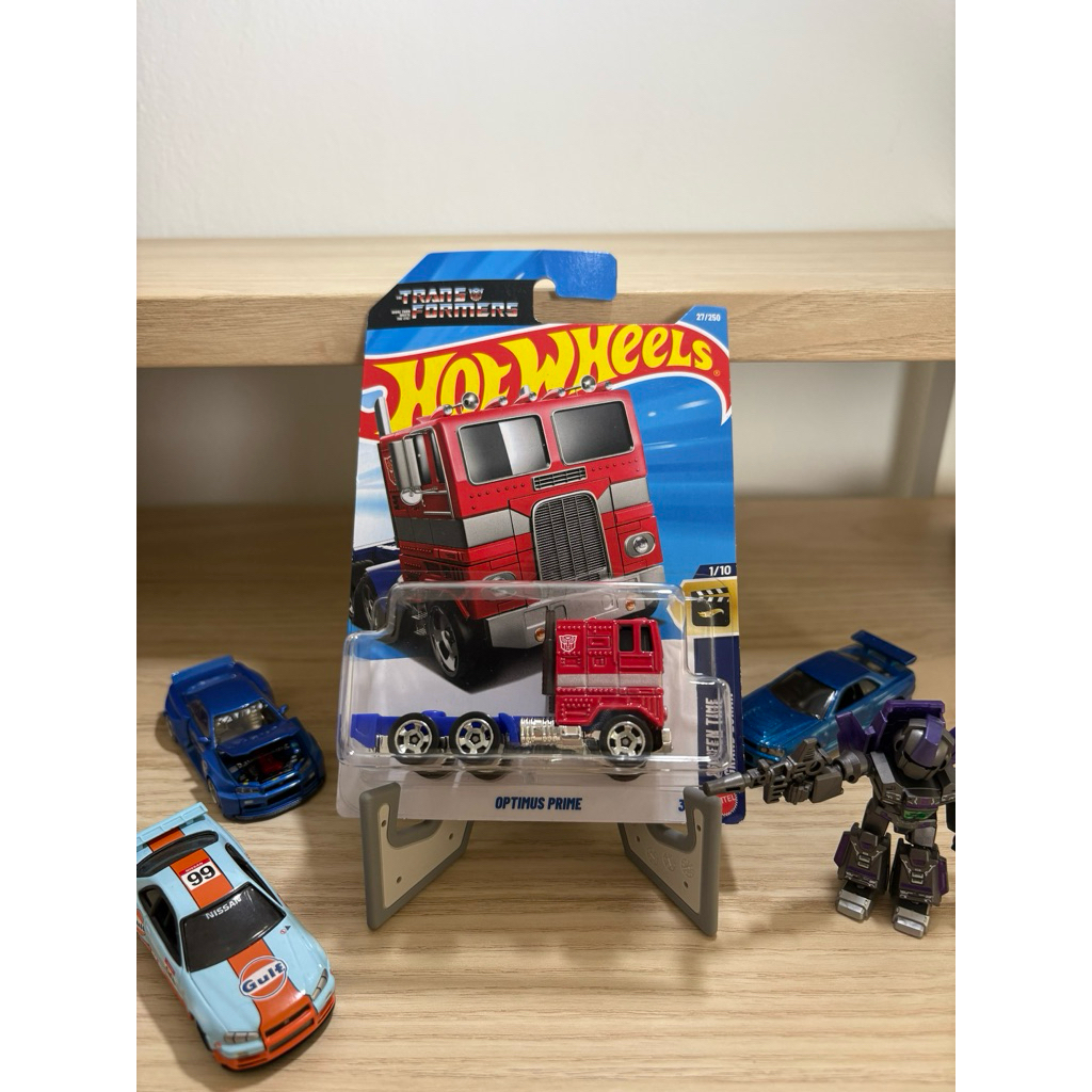 Hotwheels Optimus Prime