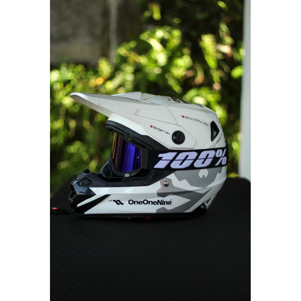 helm rsv orca x oneonenine white limited edition include googles 100% original