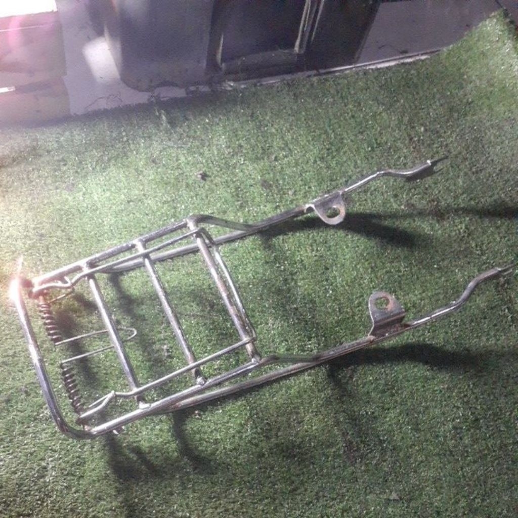Behel Rak Belakang Honda S90 S90z Benly