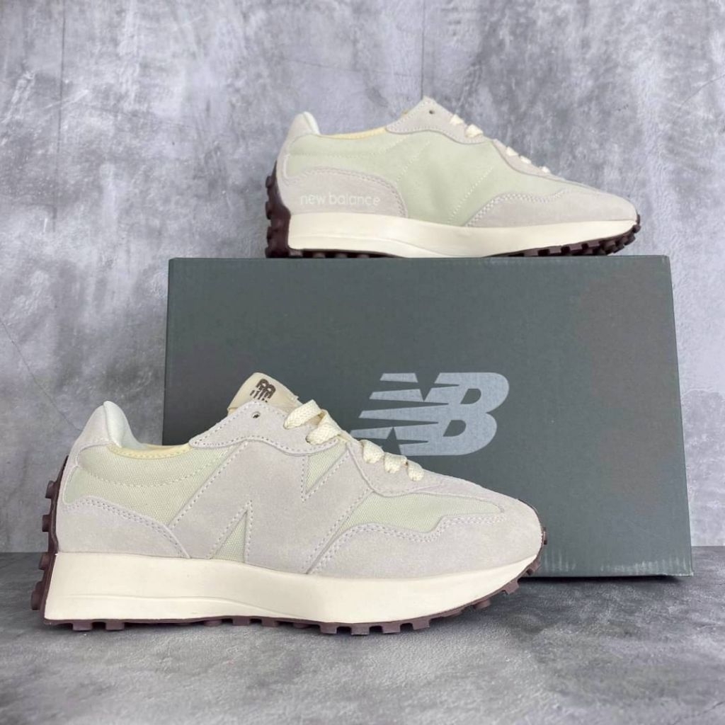 Sepatu 327 Angora White