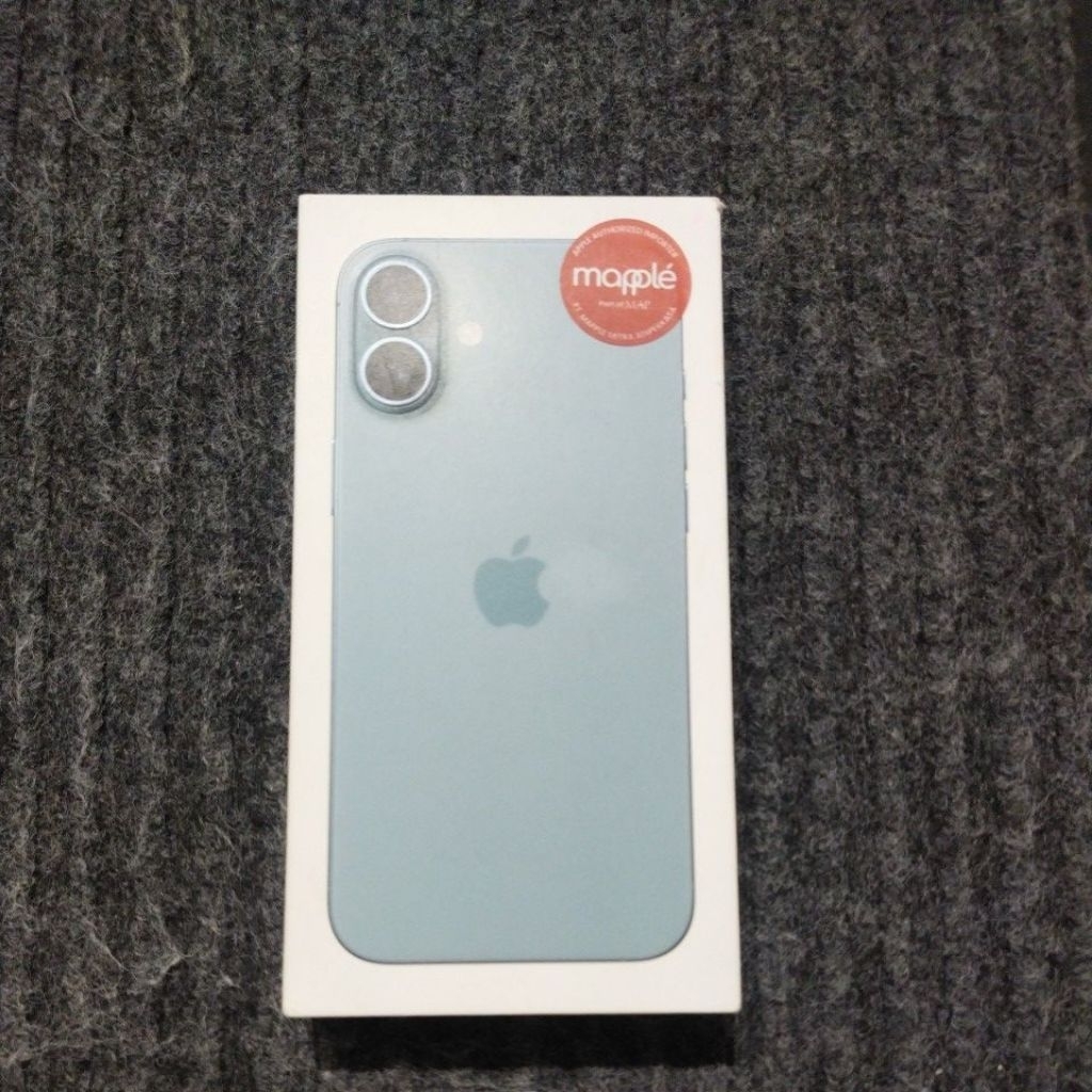 box kardus dan buku manual iPhone 16 plus original seken
