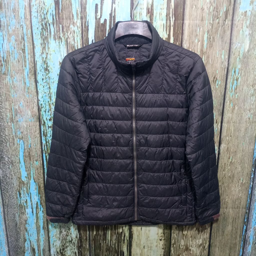 Jacket bulang BLACKYAK ultralight  winter outdoor hangat size 100 fit L (Panjang 72cm Lebar 55cm)