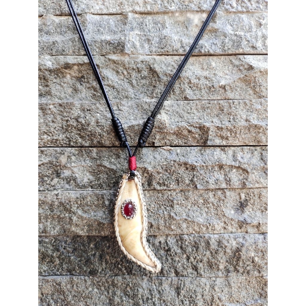 Kalung TarBer Kulit Hitam Siem Merah