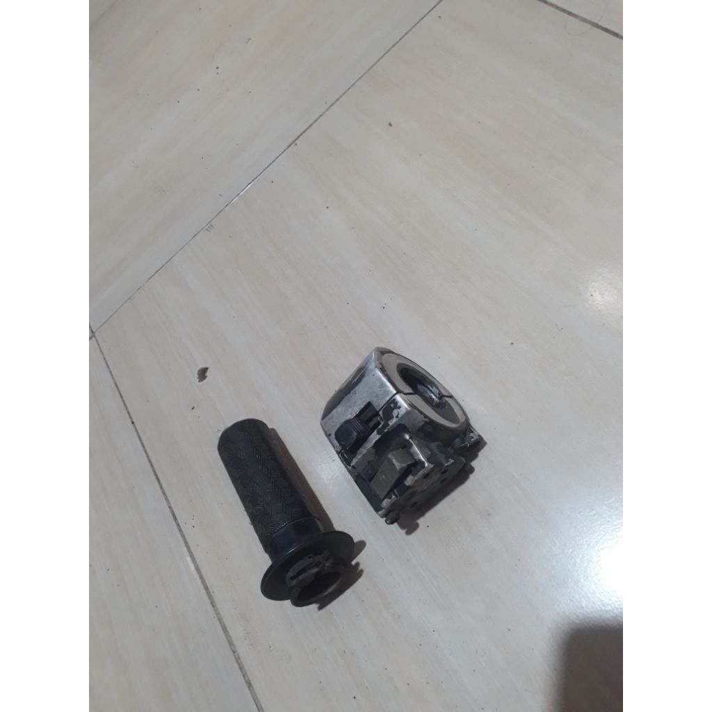 holder kanan speda motor astrea grand
