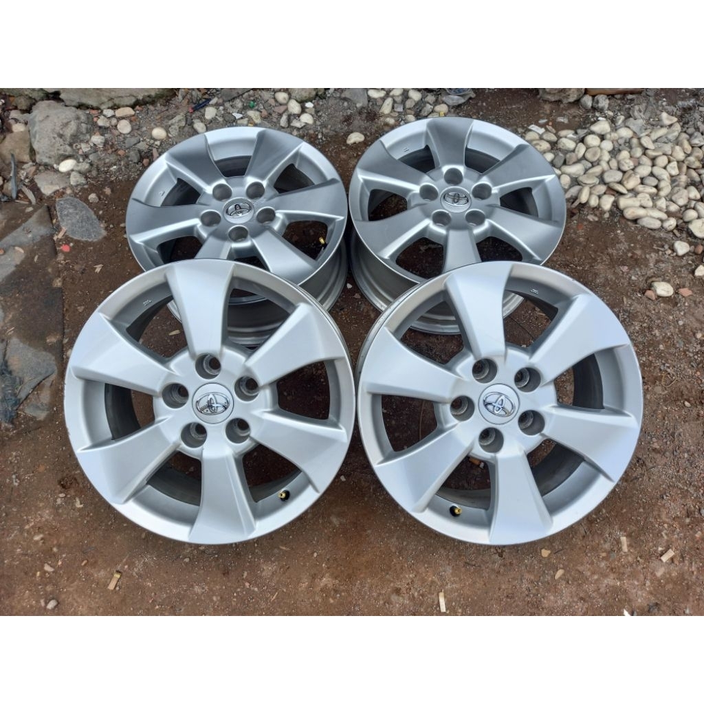 velg original Toyota Alphard R16