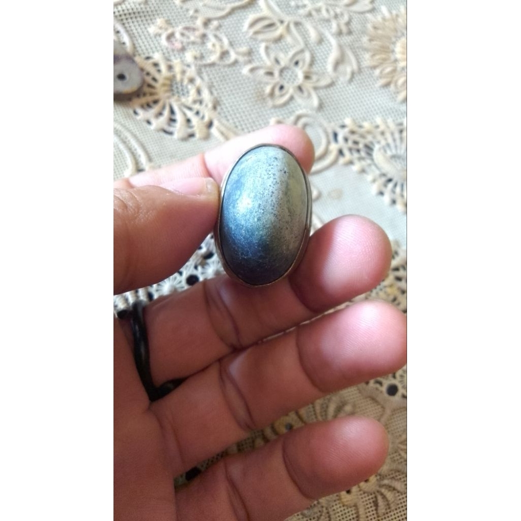 Batu cincin temuan galian